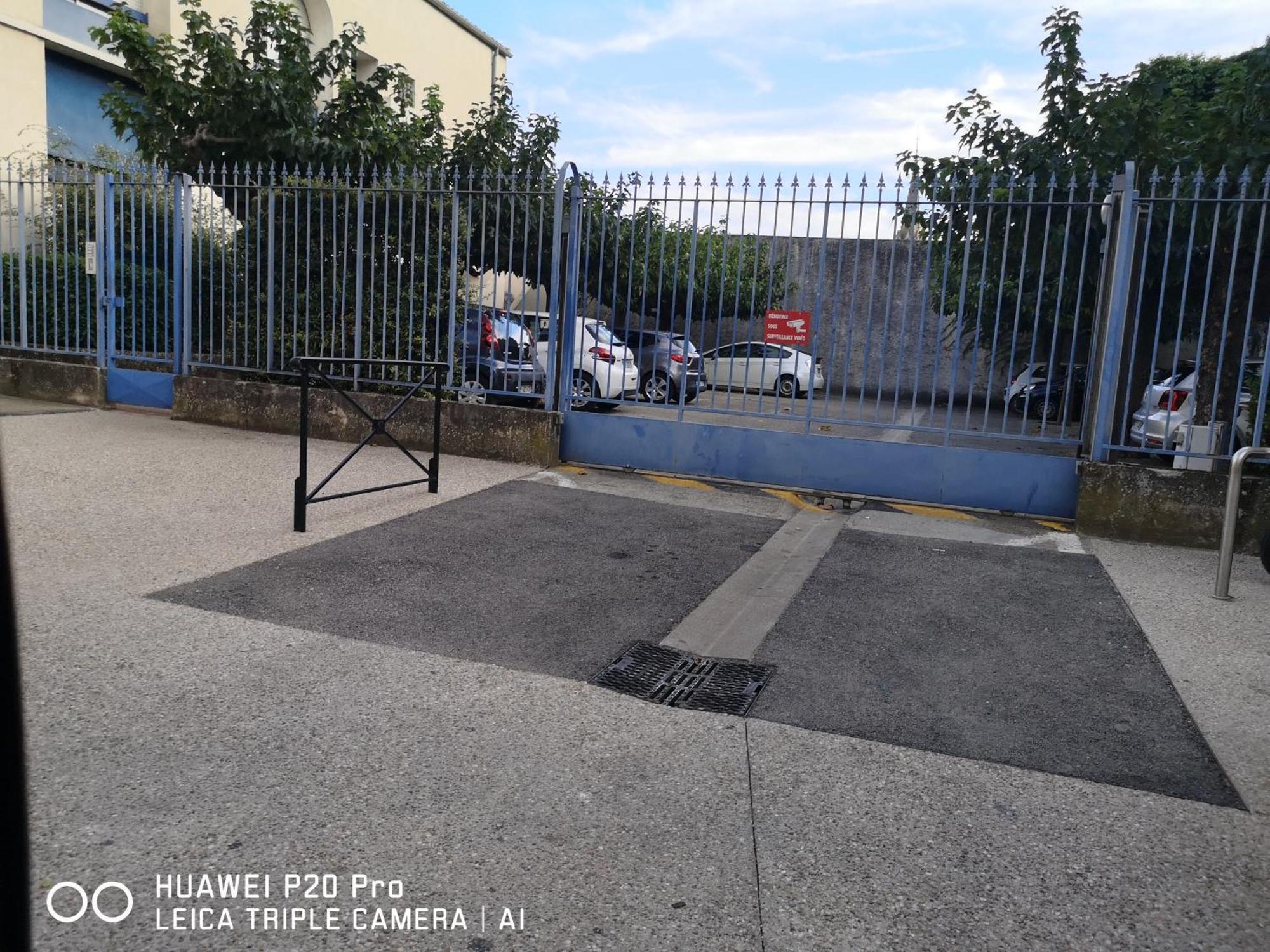 Le Pandora, Proche Tour Magne, Parking Et Terrasse Apartment Nîmes Exterior foto